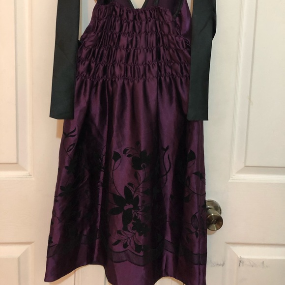 Dress Handcrafted - Picture 2 of 2